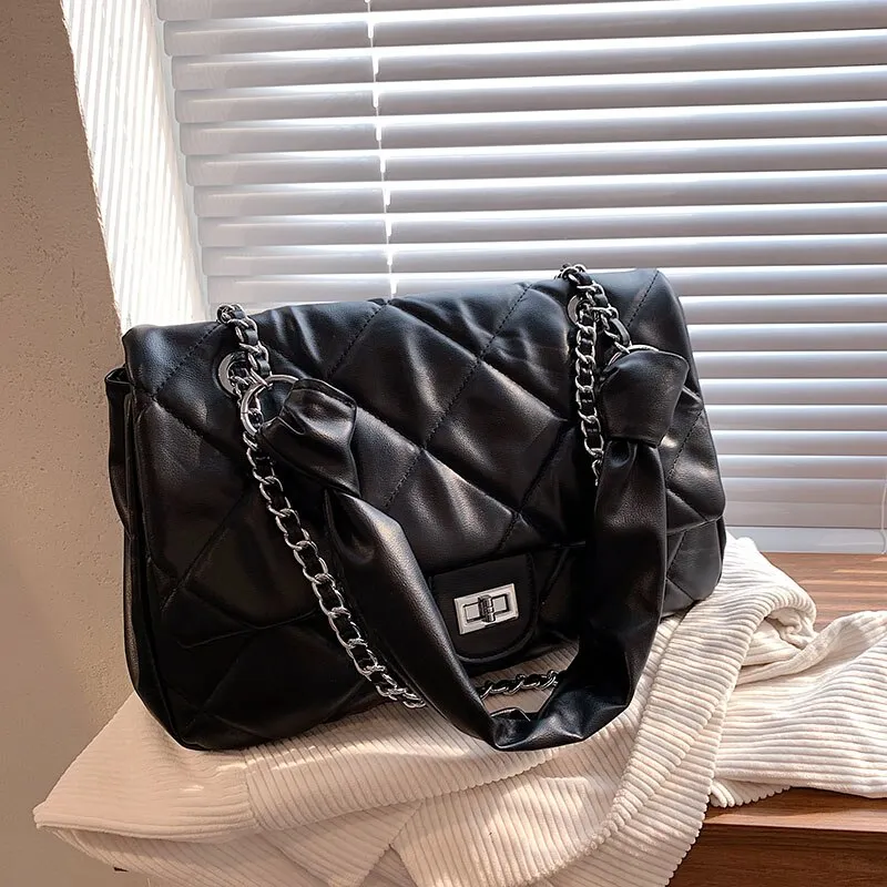 Christmas Gift Niche Design Large-capacity Bag New Bag Female Retro Messenger Bag Fashion Shoulder Bag Casual Rhombus Underarm Bag Width: 37cm