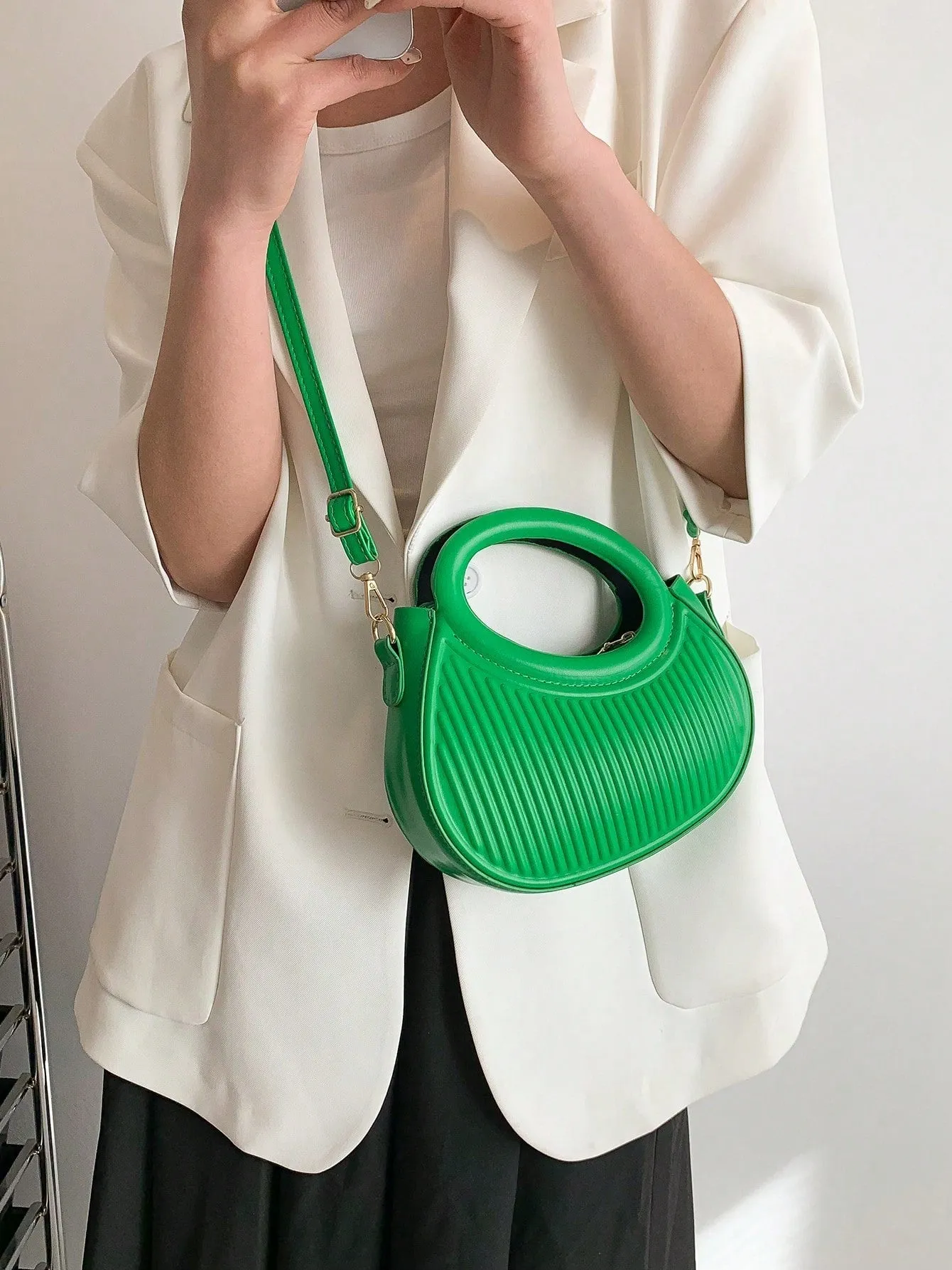 French hand-held one-shoulder cross-body women's bag